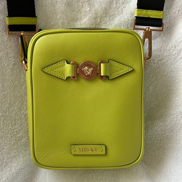 Versace La Medusa Plaque logo monogram messenger crossbody bag NEW - Picture 2 of 8